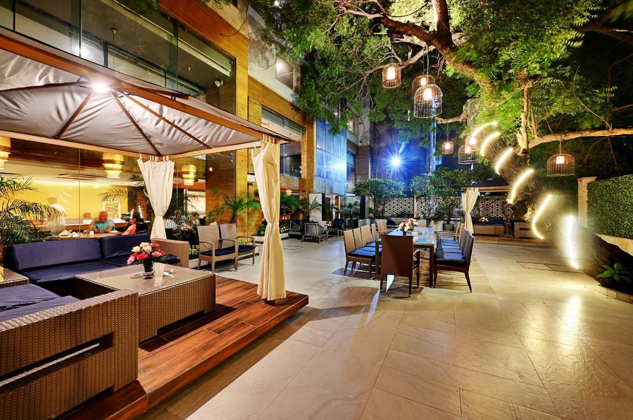 Quality Inn Gurgaon Bagian luar foto