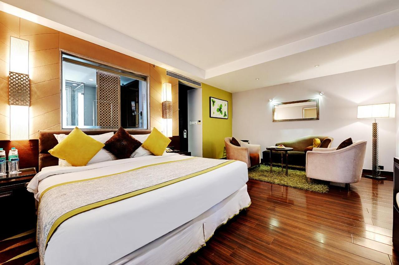Quality Inn Gurgaon Bagian luar foto