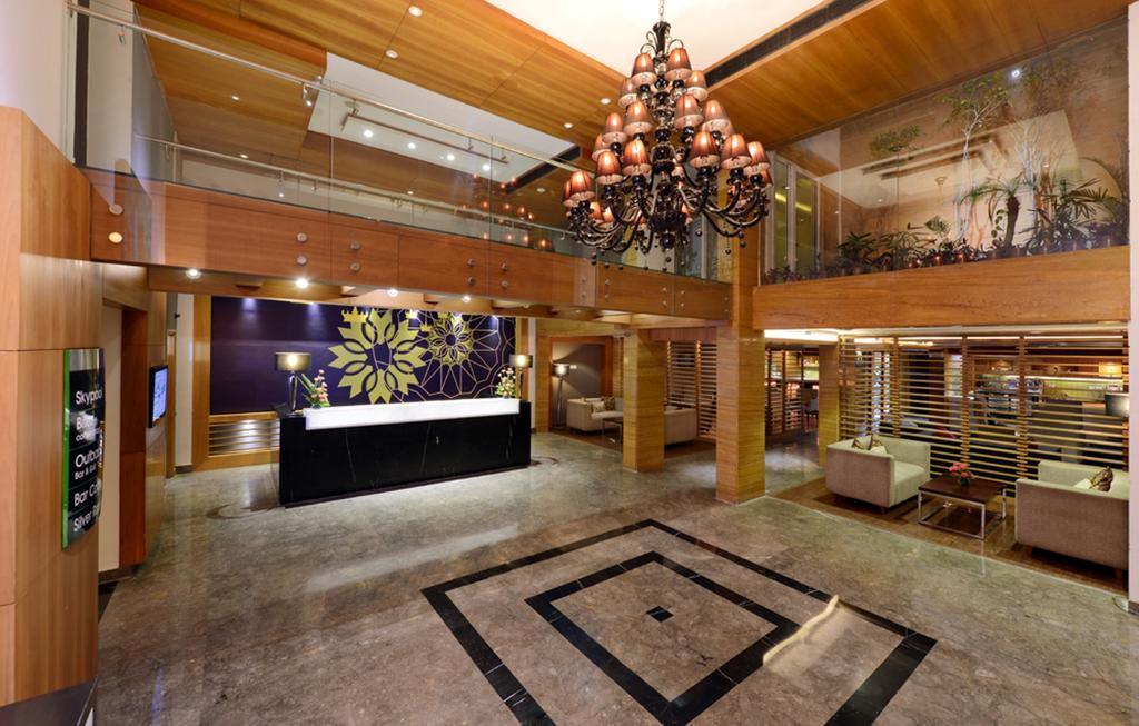 Quality Inn Gurgaon Bagian luar foto